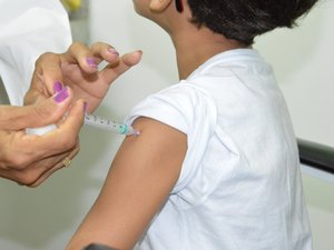 Alagoas recebe mais de nove mil doses da vacina Pneumo 20 para crianças de até cinco anos