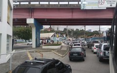 Protesto na Ladeira Geraldo Melo deixa trânsito congestionado