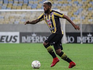 CRB acerta com dois reforços vindos do futebol carioca