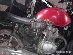 Motocicleta roubada é recuperada pela polícia em Porto Real do Colégio