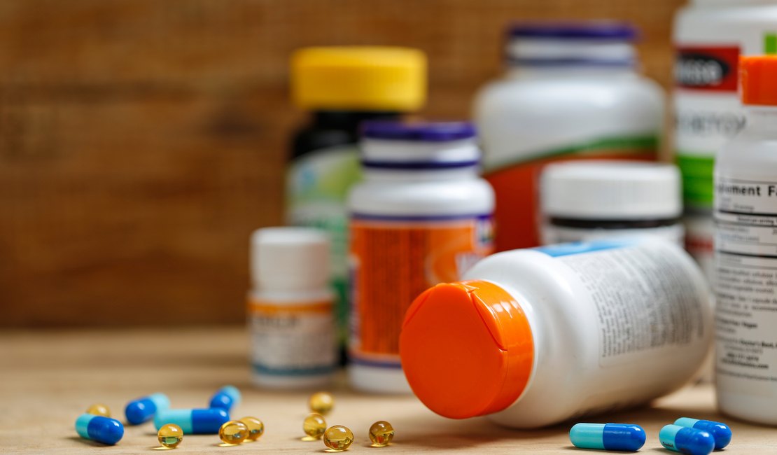 Anvisa proíbe 52 lotes de suplemento alimentar por risco de contaminação com Salmonella