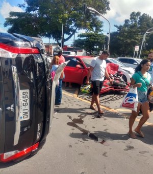 SMTT divulga imagens de acidente na Av. Fernandes Lima