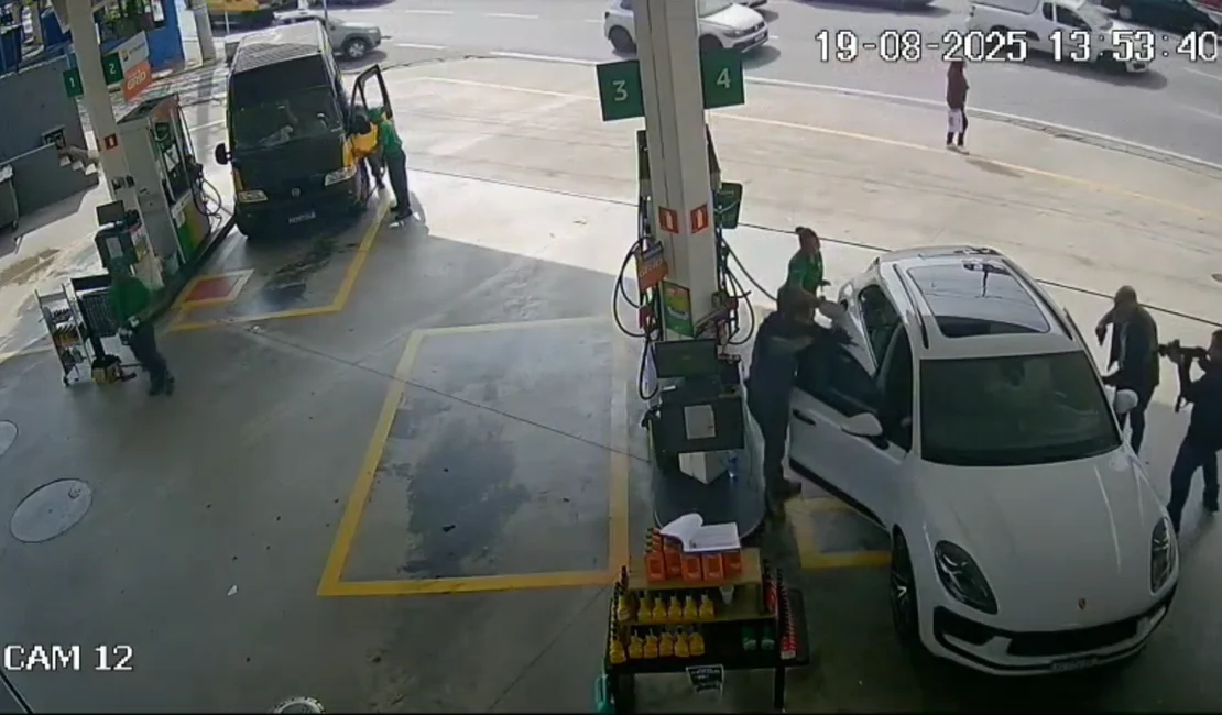 [Vídeo] Líder do PCC em Alagoas é preso enquanto abastecia carro no interior de São Paulo