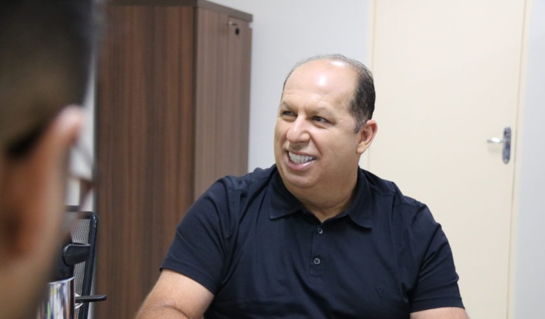 Decisão na Saúde de Teotônio Vilela expõe perda de força política de Peu Pereira