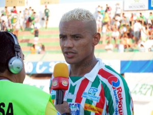 Dispensado no CSE, meia Da Silva aparece no BID como reforço do Murici