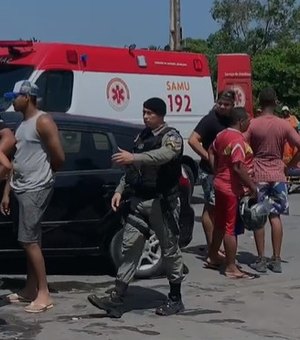 [Vídeo] Colisão entre carro e moto na AL-215 em Marechal Deodoro deixa jovem gravemente ferido