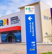 Prefeita Tia Júlia visita obras do novo Hospital Regional de Palmeira dos Índios