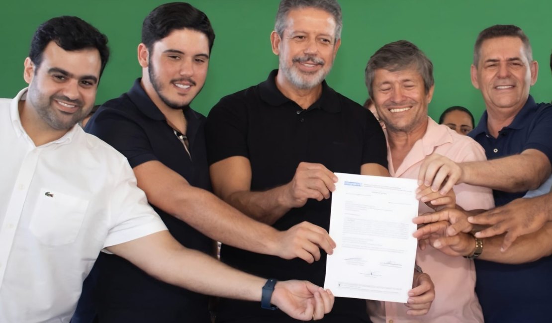 Arthur Lira e prefeito Geo Cruz assinam ordem de serviço para pavimentação em Ibateguara