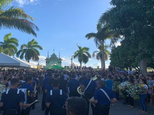 Paulinha Abelha é sepultada na cidade natal, em Sergipe