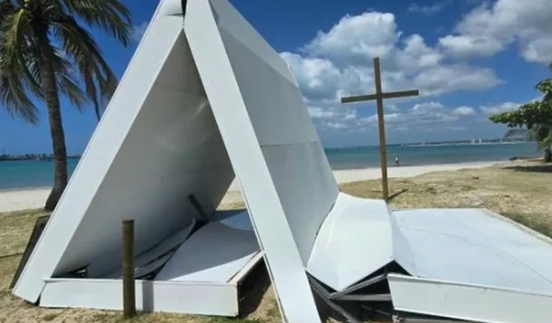 Capelinha do Jaraguá, cenário de casamentos em Maceió, desaba após fortes ventos