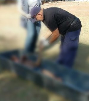 Polícia encontra cadáver com marcas de pedradas e golpes de facão