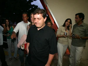 Lulinha movimentou R$ 19,5 mi em 4 anos e recebeu R$ 721 mil do pai, diz relatório