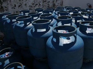 Gás de cozinha sobe 5% nas refinarias nesta sexta-feira