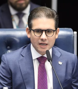 Motta pede ao Supremo para rejeitar pedido de Nikolas para instalar CPI do INSS