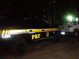  Homem aluga carro em locadora de Sergipe mas não devolve e acaba preso em Alagoas 