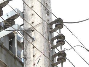 [Vídeo] Equatorial investiga denúncia de furto de energia no almoxarifado da prefeitura de Arapiraca