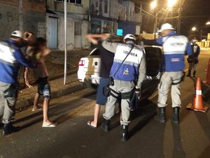 Operação Lei Seca autua condutores na parte baixa de Maceió