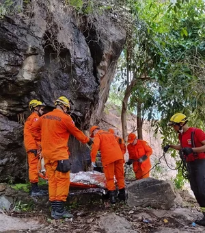 Corpo de homem é achado embaixo de ponte no município de Delmiro Gouveia