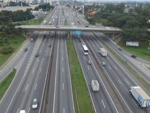 Quatro suspeitos morrem após perseguição na Via Dutra, em Guarulhos