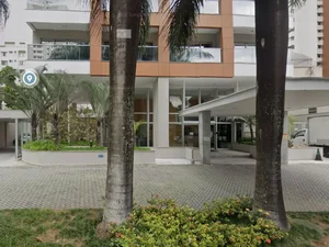 Mulher de 48 anos morre em hall de prédio após procedimento estético