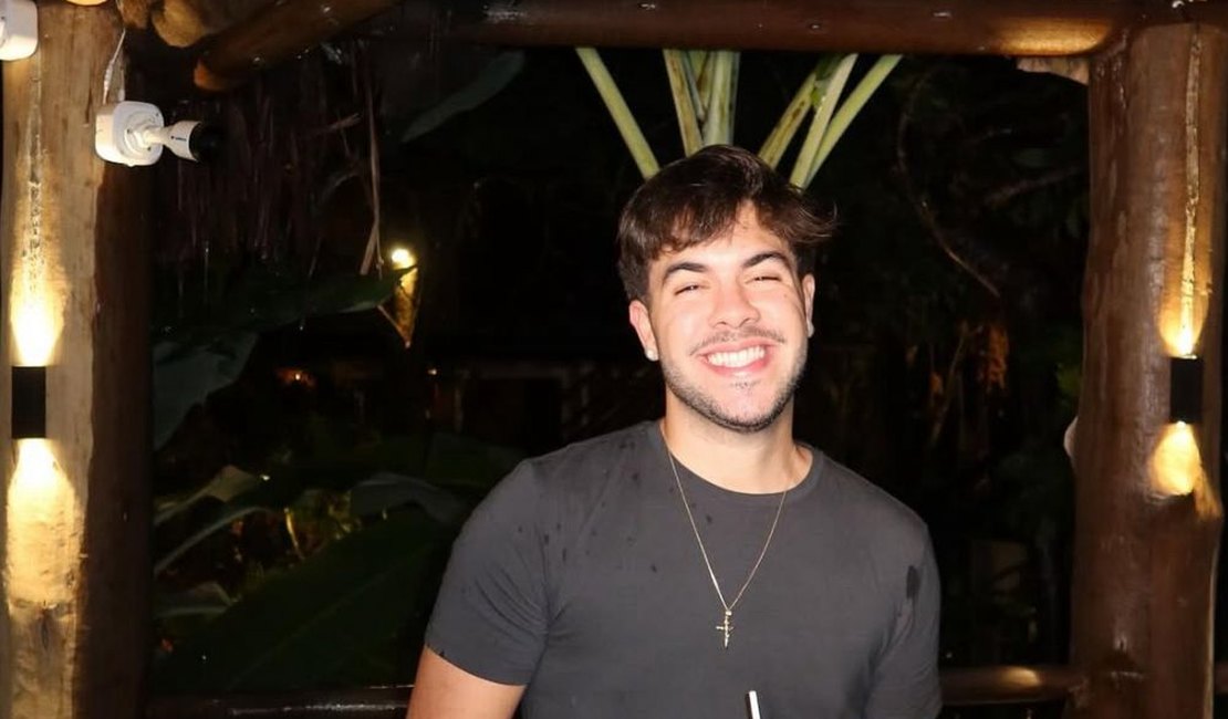 Álvaro vai brilhar na “Dança dos Famosos” e comemora convite com bom humor nas redes