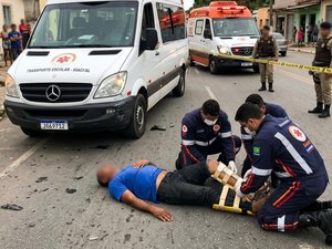 Pedestre sofre fraturas nas duas pernas após ser atropelado por van em Igaci