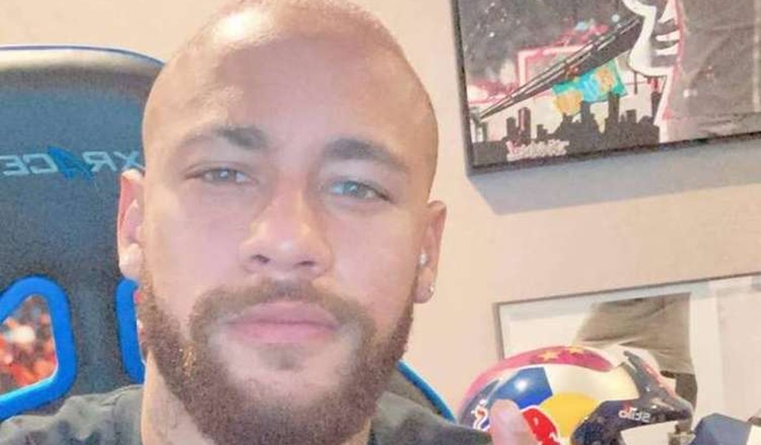 Neymar é expulso de partido e acusa jogador de racismo