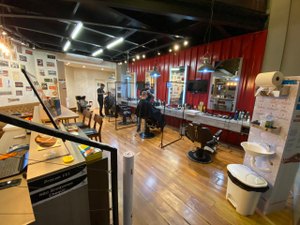 Barbearias e salões relatam movimento na primeira semana após reabertura