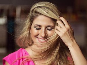 Dani Calabresa compartilha poema sobre sororidade: 'Estou mais inteira'
