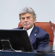 Fux diverge de Moraes e diz que faltam provas de tentativa de fuga de Bolsonaro