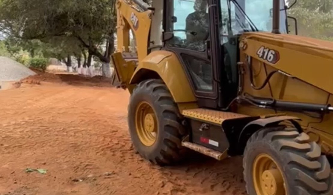 Prefeitura segue com obras de modernização na Avenida Sebastião Ramos e imediações da linha férrea