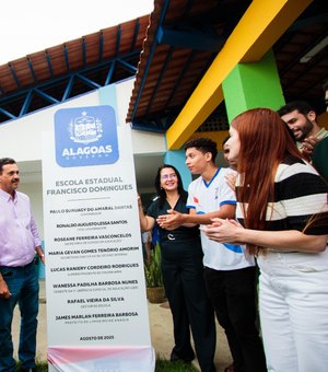 Em Limoeiro de Anadia, Governo do Estado entrega 13ª Escola do Coração
