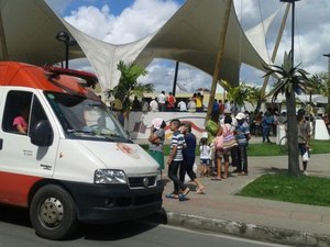 Após dançar forró, idoso passa mal em praça de Arapiraca