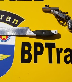 Policial Militar do BPTran troca tiros com dois suspeitos de assalto