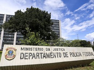 Cerca de 320 mil participam de concurso público para a Polícia Federal