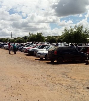 Homem compra carro em feira de Arapiraca, é detido e descobre queixa de roubo