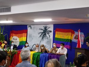 Com a presença de Renan Filho, Conselho LGBTQIA+ alagoano toma posse