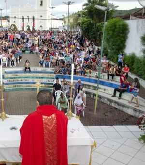 Missa e procissão encerram festividades de São Sebastião em Limoeiro de Anadia