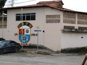 Jovem é preso com 120 pedrinhas de crack em Porto Calvo