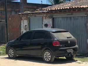 Homem acusado de arrombar veículos em shoppings é preso