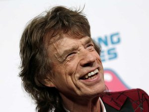 Mick Jagger diz estar 'muito melhor' após cirurgia cardíaca nos EUA