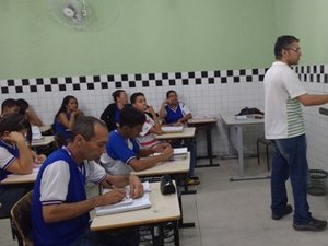 Edital de certificação dos ensinos fundamental e médio sai nesta segunda