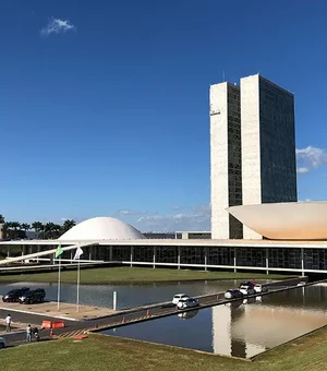 Deputados e senadores elegem presidentes e mesas diretoras no sábado (1º)