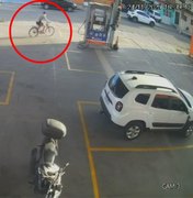 [Vídeo] Polícia busca identificar autores de homicídio em barbearia de Maceió