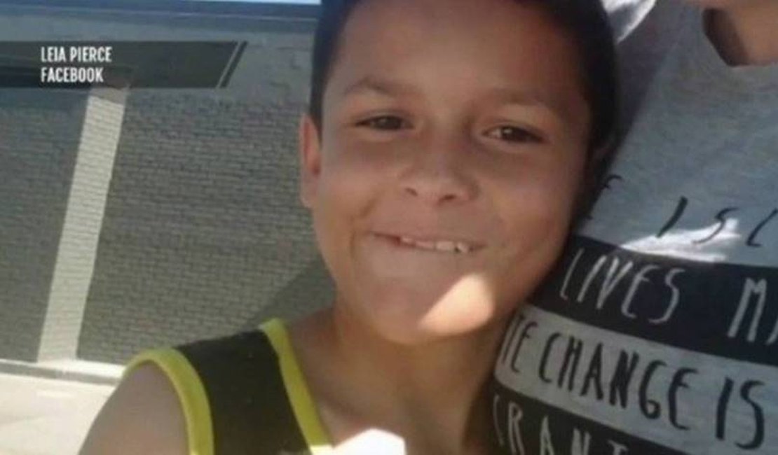 Menino de 9 anos tira a própria vida após contar a colegas que era gay