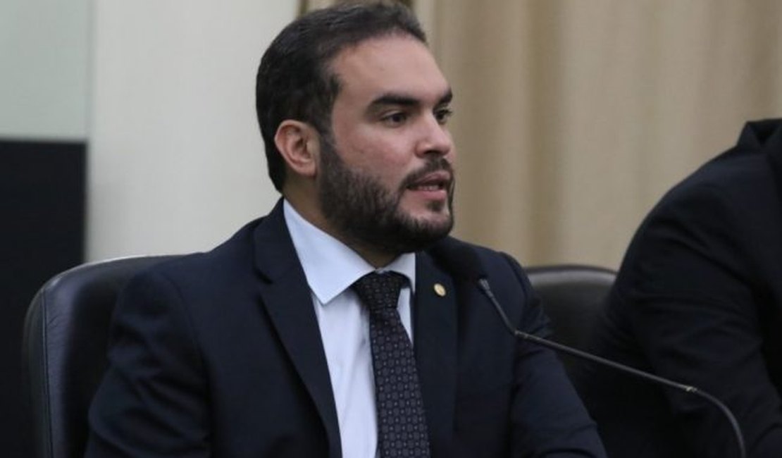 Davi Maia pode ser candidato a governador tampão, em caso de renúncia de Renan Filho