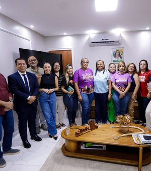 Câmara aprova reajuste de 6% para servidores da Educação em Palmeira dos Índios