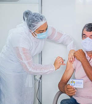 Cerca de 11% da população de Arapiraca tomou a primeira dose da vacina contra a Covid-19