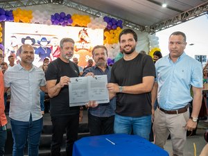 Prefeitura de Traipu entrega obras para a saúde e educação e assina ordens se serviços