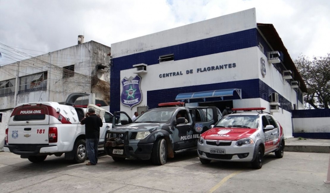 Jovem é preso após furtar materiais de restaurante no Centro de Maceió 